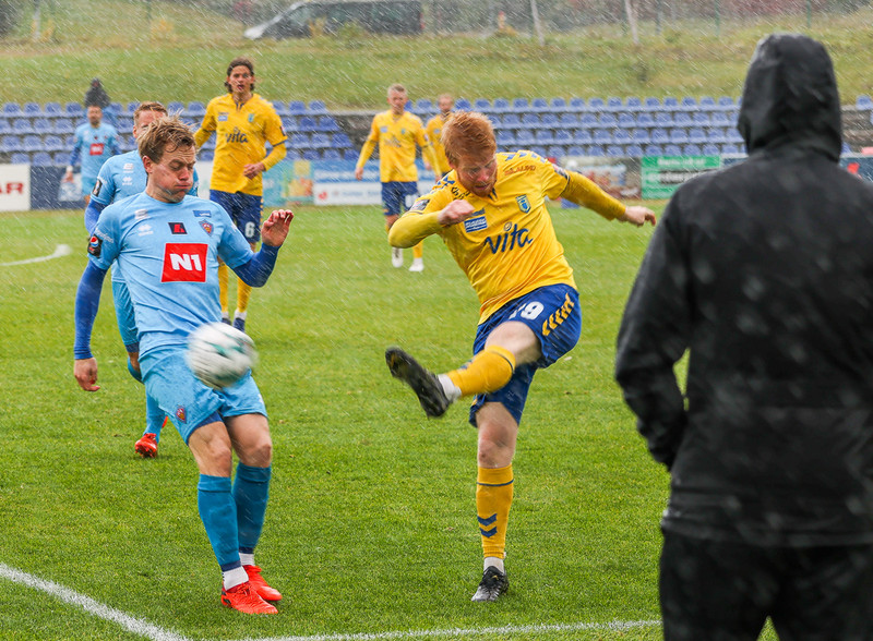 Myndaveisla: Tvö rauð þegar Fjölnir og KA skildu jöfn
