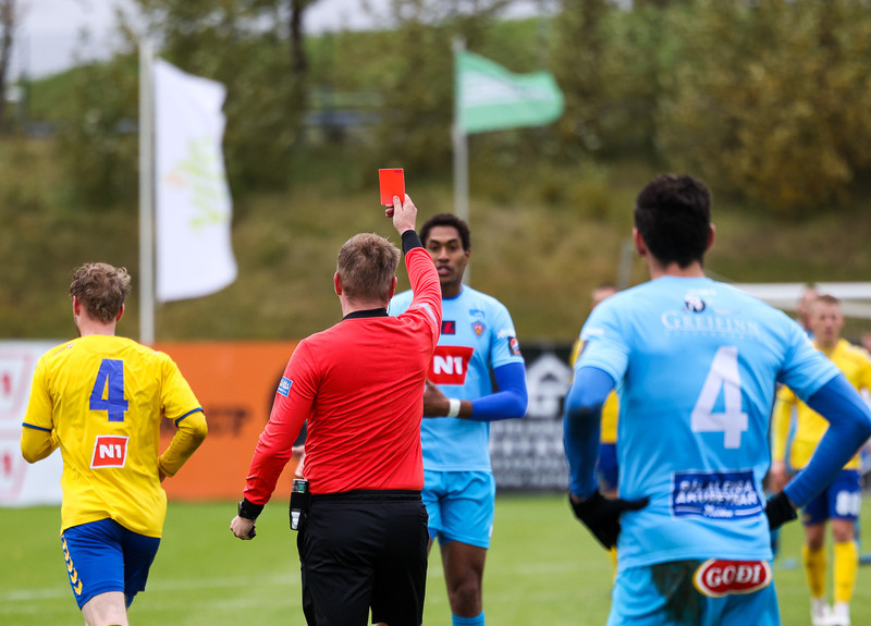 Myndaveisla: Tvö rauð þegar Fjölnir og KA skildu jöfn