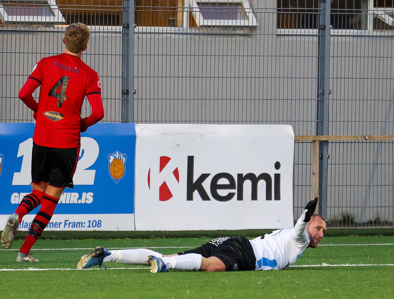 Kórdrengir og Selfoss fara upp úr 2. deild karla.