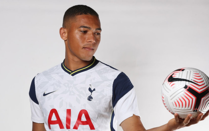 Carlos Vinicius skoraði 10 mörk í 22 leikjum með Tottenham, þó aðeins eitt í níu í úrvalsdeildinni.