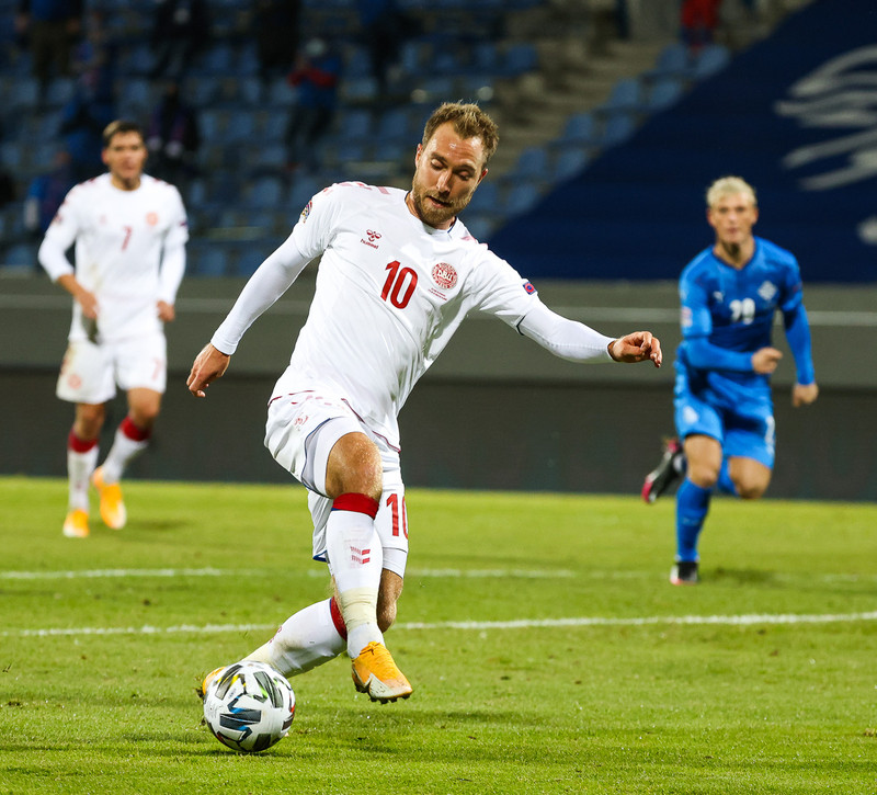 Eriksen í leik á Laugardalsvelli.
