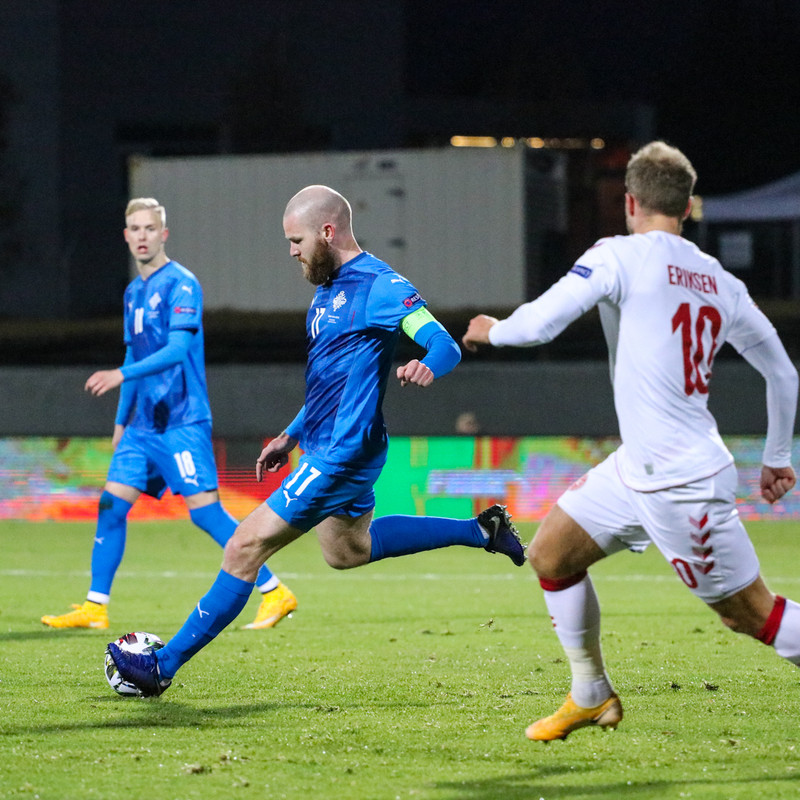 Myndaveisla frá tapinu gegn Dönum í gær