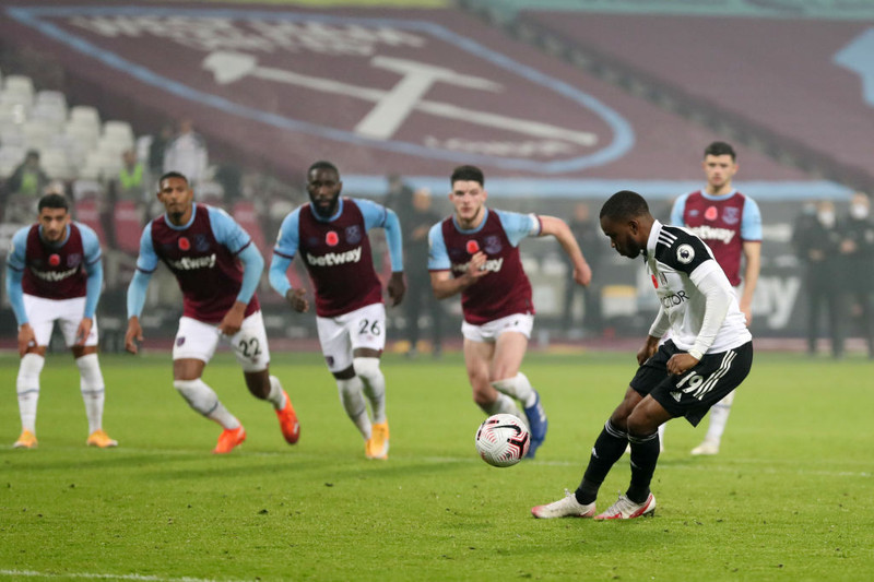 Ademola Lookman og félagar í Fulham ná óvæntu jafntefli samkvæmt spánni.