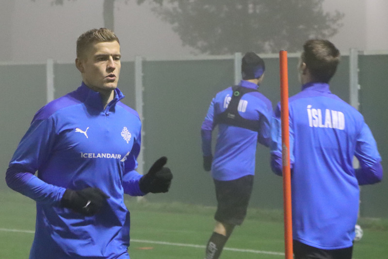 Alfreð Finnbogason á heimavelli á æfingu í Ágsborg.