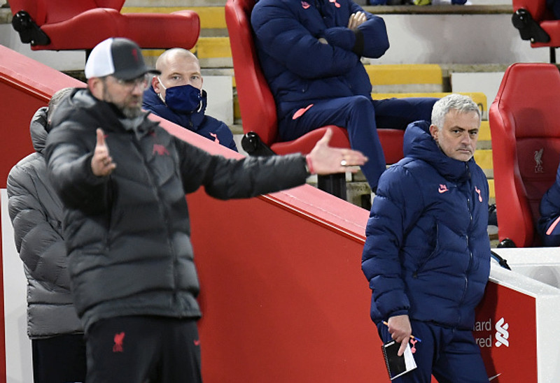Mourinho og Klopp eigast við í kvöld.