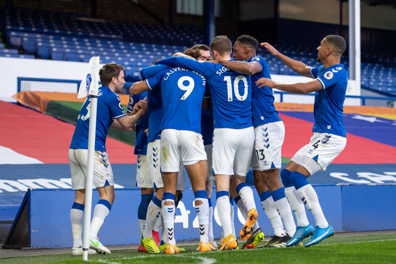 Everton er spáð áttunda sæti.