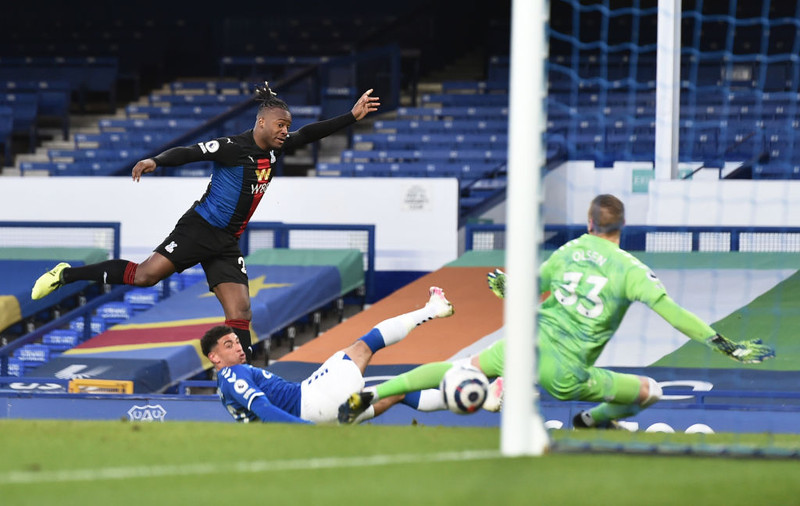 England: Batshuayi og Guaita björguðu stigi á Goodison