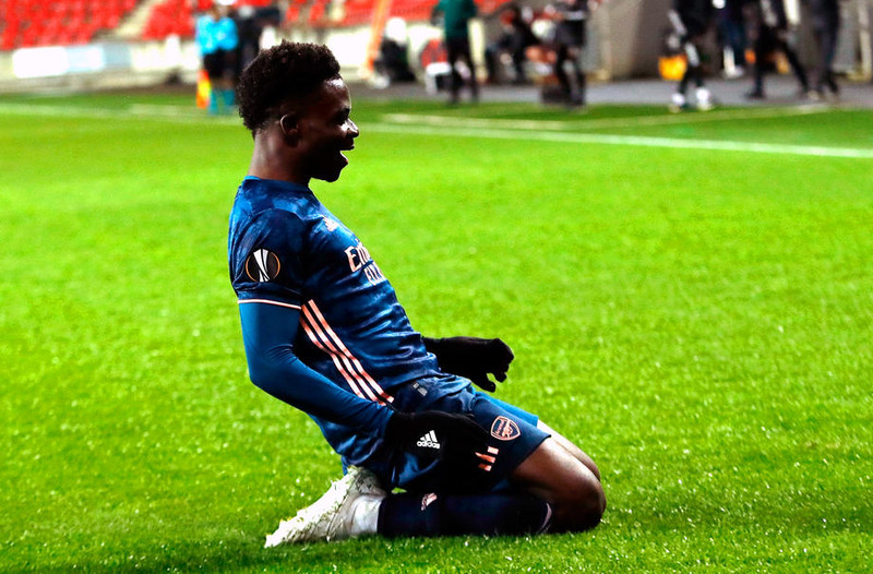 Miðjumaður: Bukayo Saka (Arsenal) - Lagði upp og ógnaði í sífellu gegn WBA.