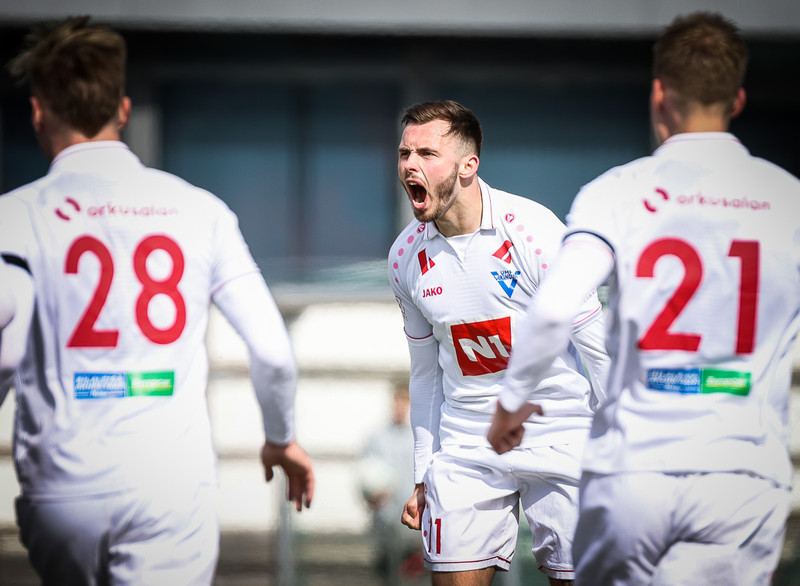 Ólafsvíkingar fagna í dag.