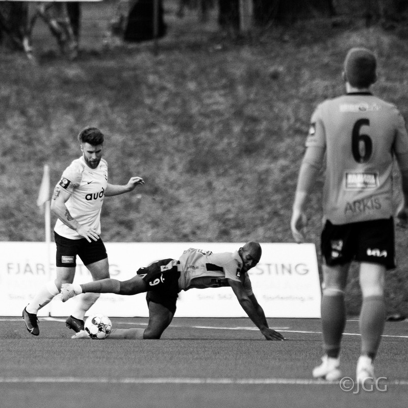 Myndaveisla: FH vann Fylki í árbæ í fyrrakvöld