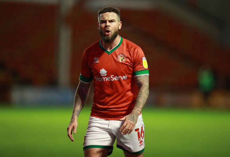 Danny Guthrie í leik með Walsall.