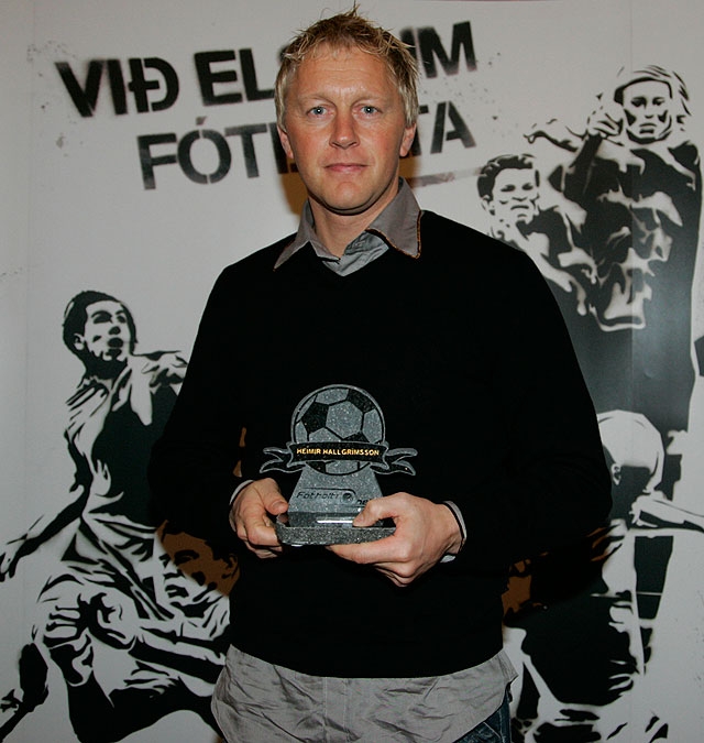Heimir Hallrgrímsson er besti þjálfarinn í 1.deild árið 2008.