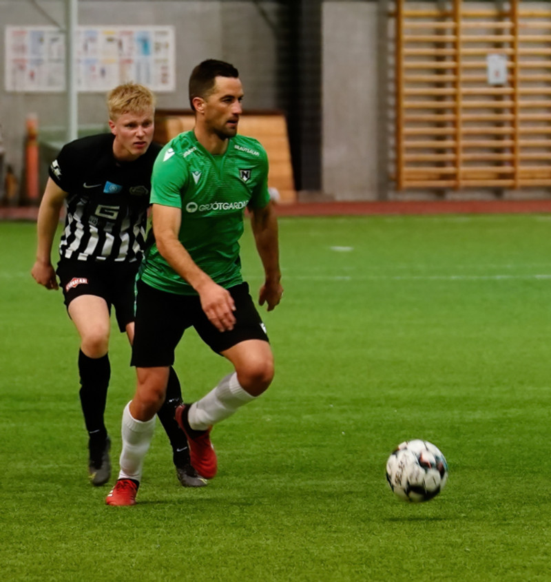 2. deild: Njarðvík tapaði - KF með stórsigur á Haukum