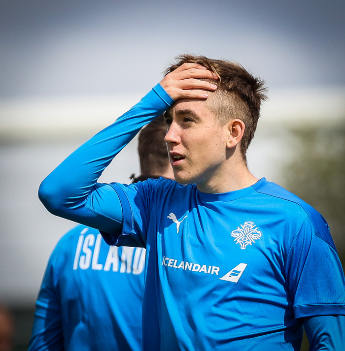 Ísak Bergmann á landsliðsæfingu í dag.