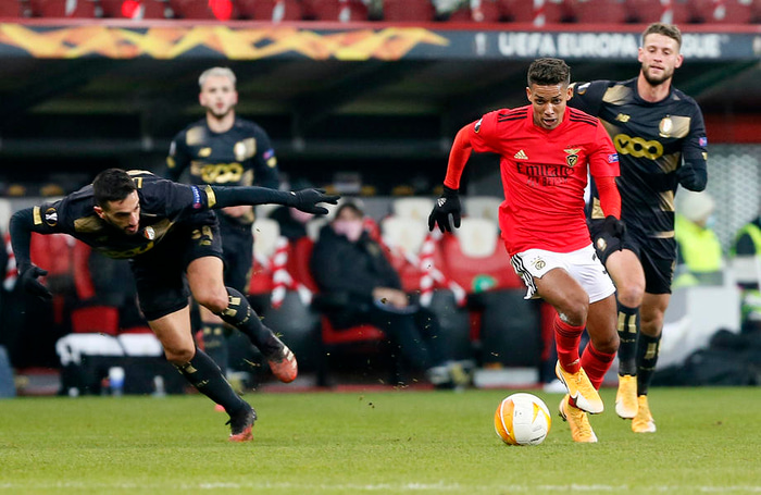 Pedrinho í leik með Benfica