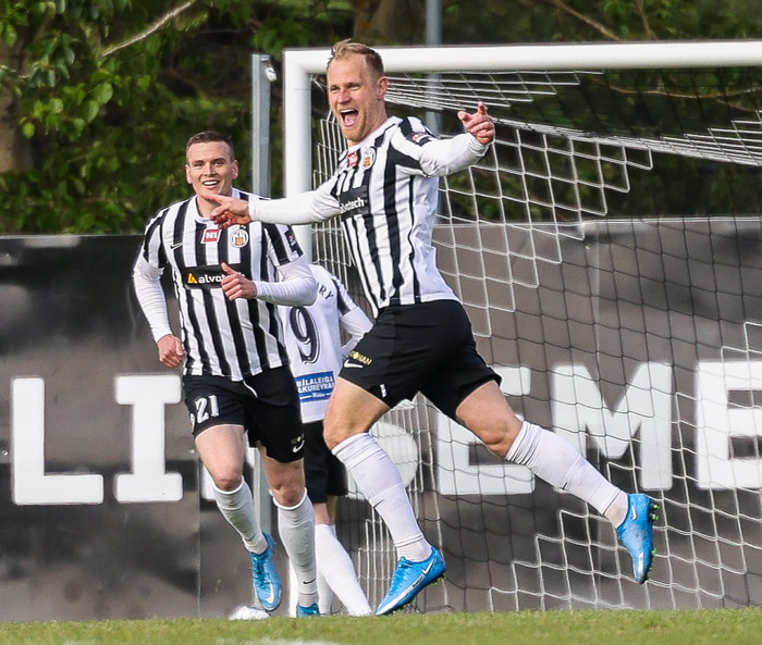 Kennie átti stóran þátt í öðru marki KR og Kristján Flóki skoraði það þriðja.