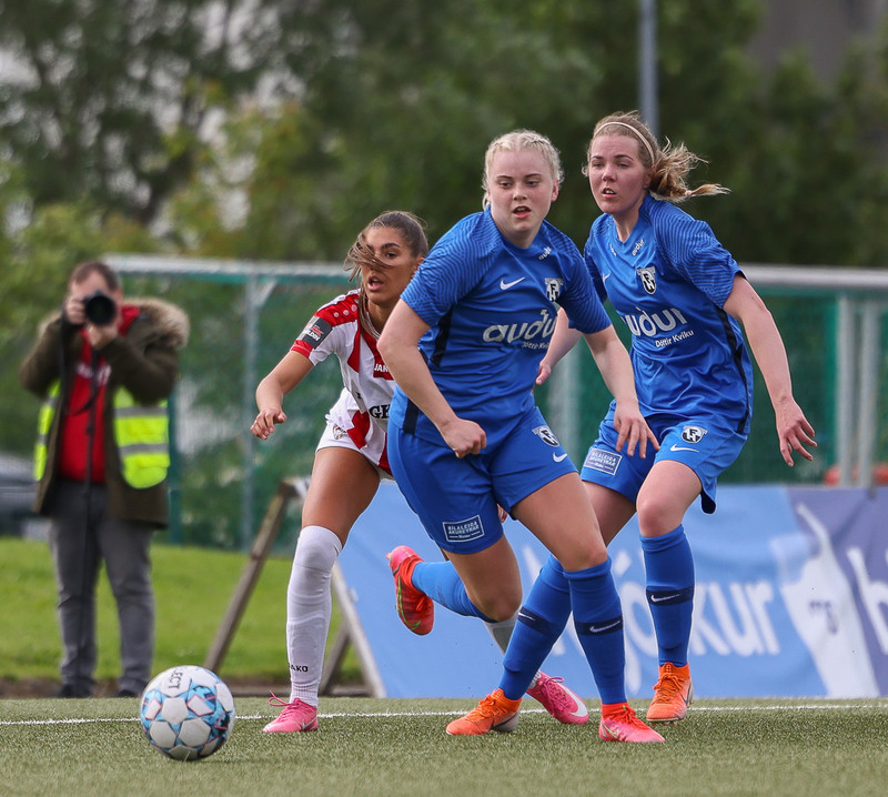 Myndaveisla frá sigri Þróttar á FH í undanúrslitunum