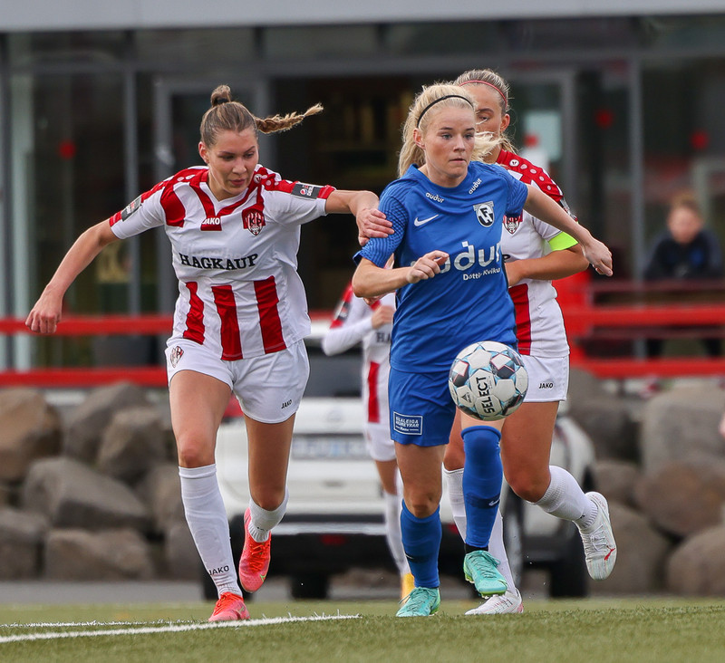 Myndaveisla frá sigri Þróttar á FH í undanúrslitunum
