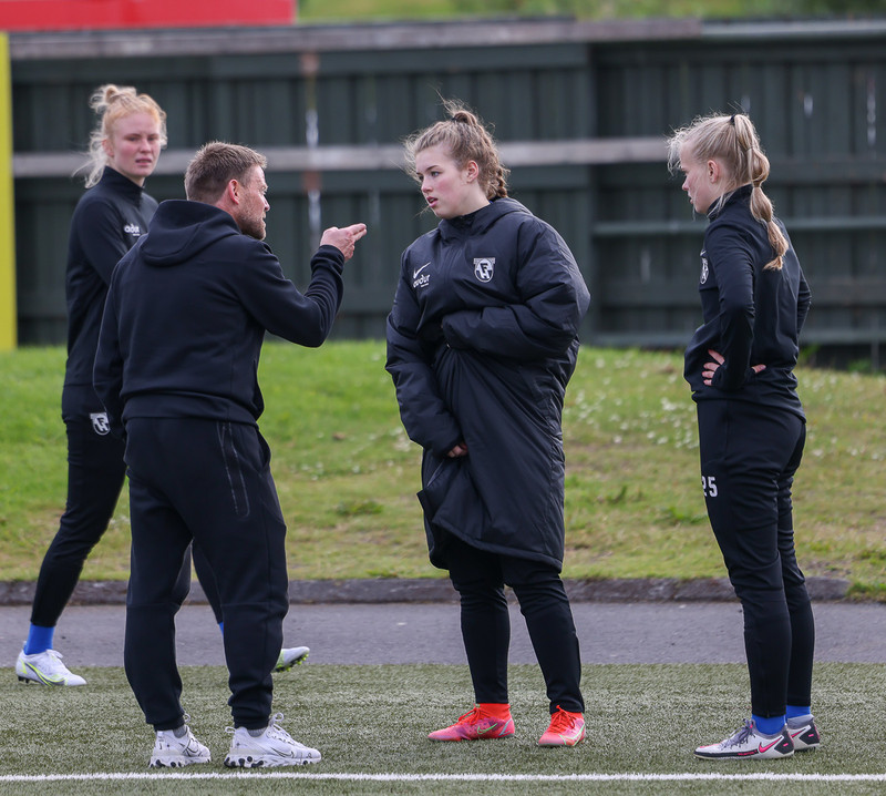 Myndaveisla frá sigri Þróttar á FH í undanúrslitunum