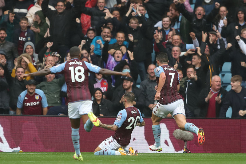 Danny Ings skilaði sínum mörkum eins og hann gerir alltaf, hér fagnar hann einu þeirra.