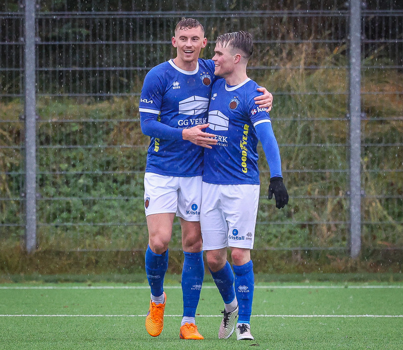 Myndaveisla: Fram fékk bikarinn eftir sigur á Aftureldingu