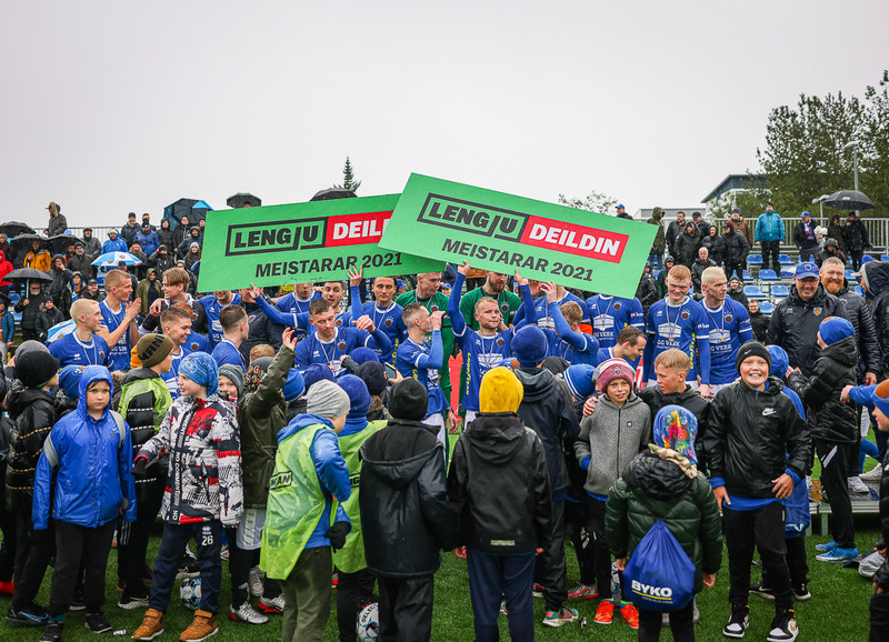 Það var mikill meðbyr með Fram í fyrra.