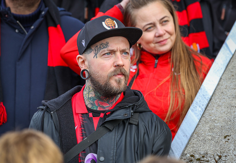 Myndaveisla: Stuð í stúkunni þegar Víkingur varð Íslandsmeistari