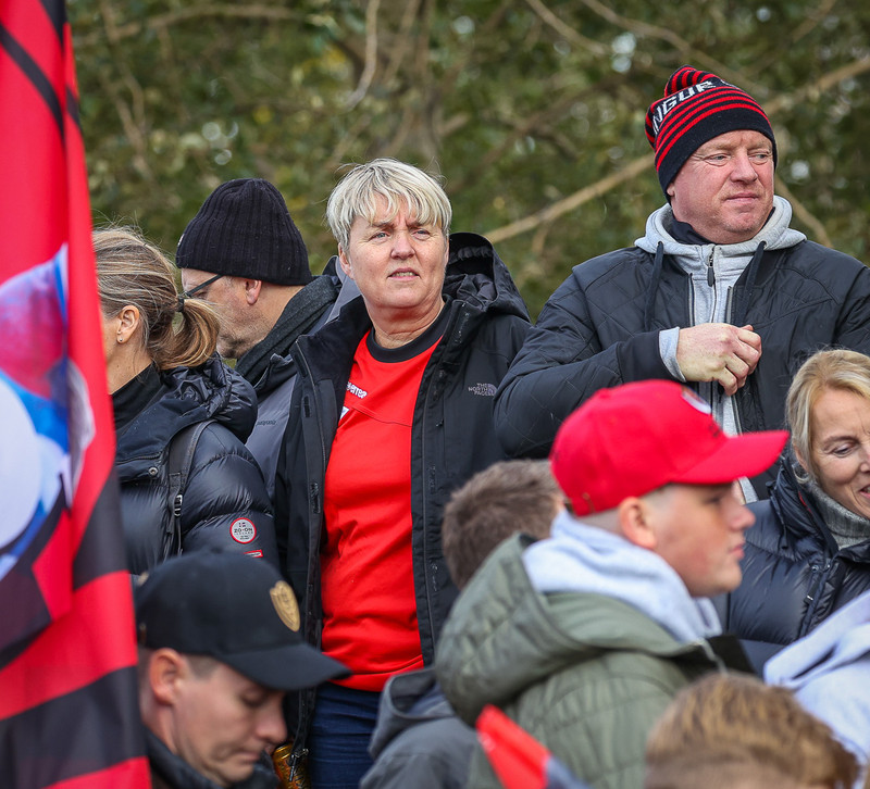 Myndaveisla: Stuð í stúkunni þegar Víkingur varð Íslandsmeistari