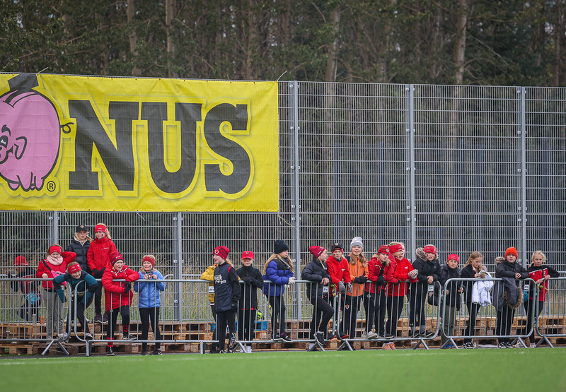 Myndaveisla: Stuð í stúkunni þegar Víkingur varð Íslandsmeistari