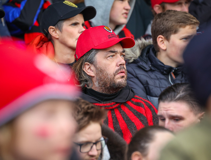 Myndaveisla: Stuð í stúkunni þegar Víkingur varð Íslandsmeistari