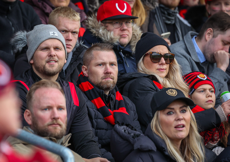 Myndaveisla: Stuð í stúkunni þegar Víkingur varð Íslandsmeistari