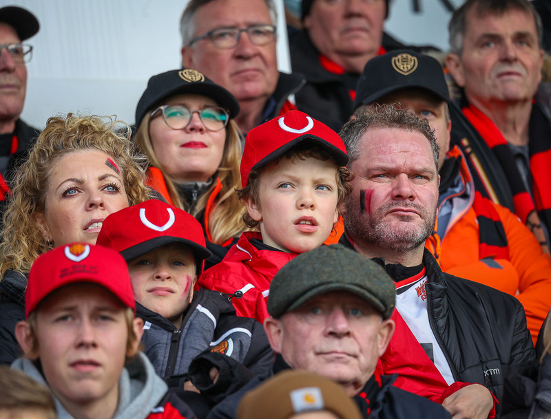 Myndaveisla: Stuð í stúkunni þegar Víkingur varð Íslandsmeistari