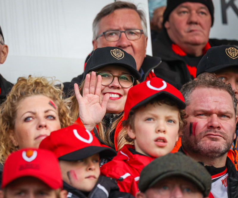 Myndaveisla: Stuð í stúkunni þegar Víkingur varð Íslandsmeistari