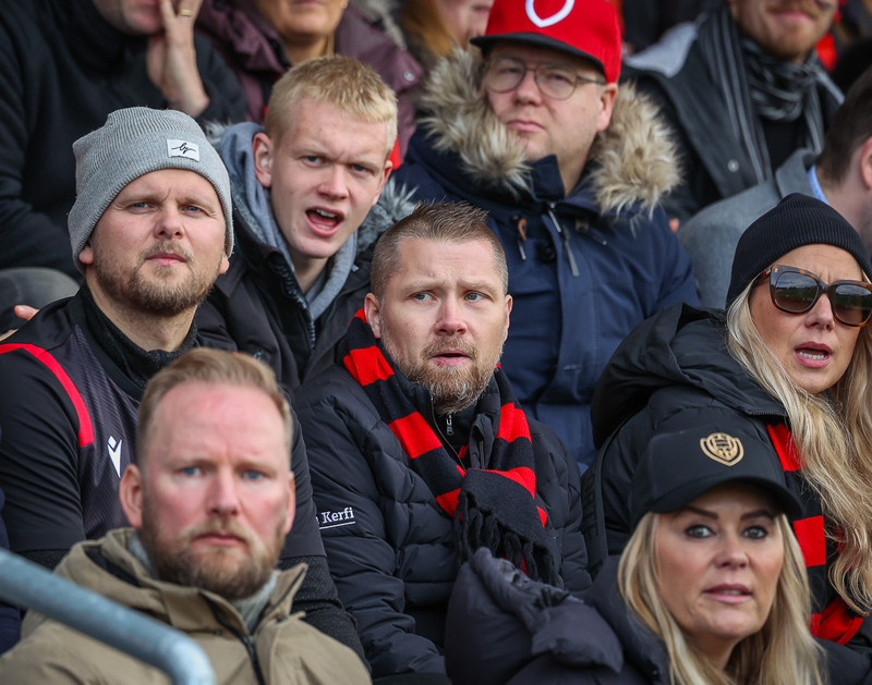 Myndaveisla: Stuð í stúkunni þegar Víkingur varð Íslandsmeistari