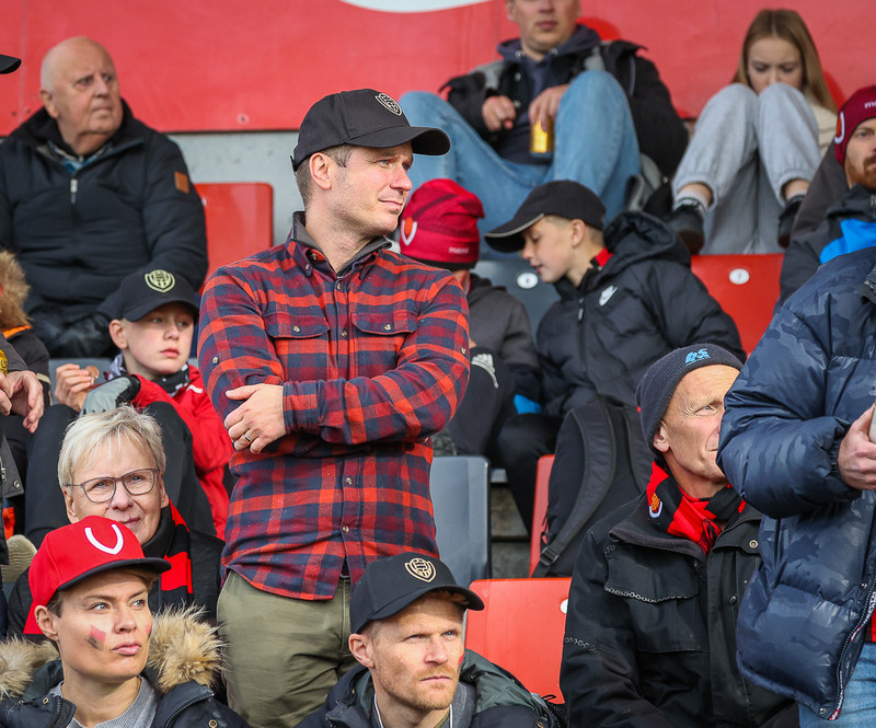 Myndaveisla: Stuð í stúkunni þegar Víkingur varð Íslandsmeistari