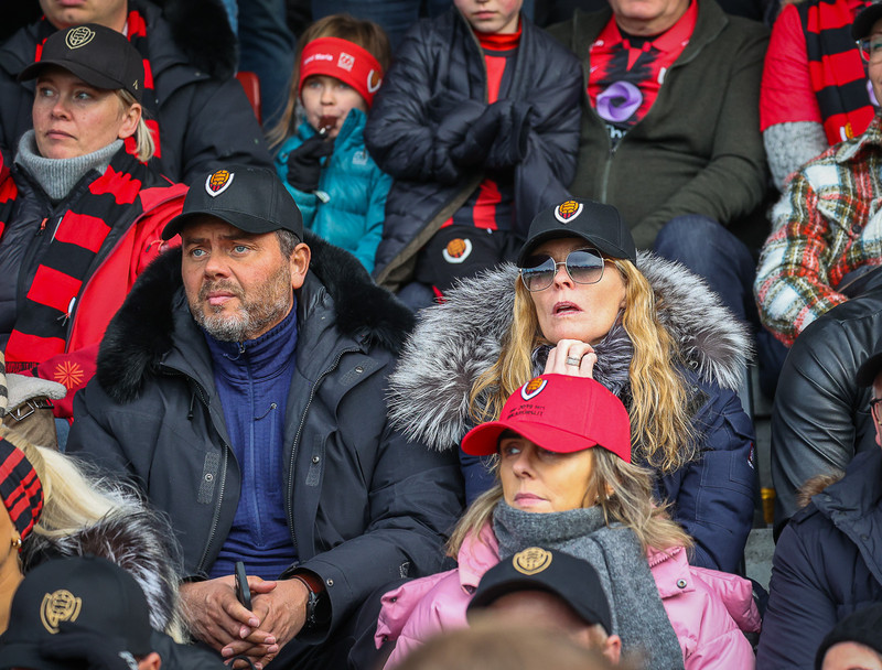 Myndaveisla: Stuð í stúkunni þegar Víkingur varð Íslandsmeistari