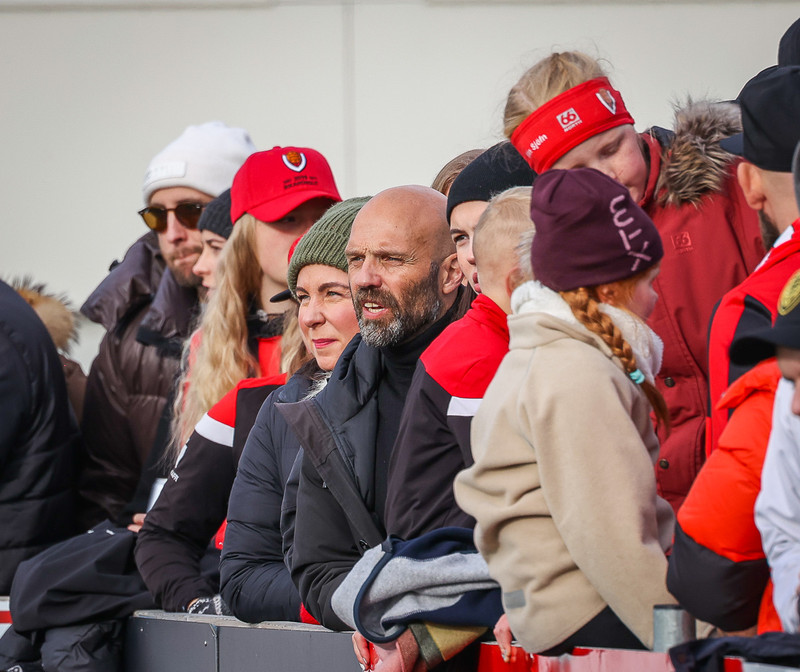 Myndaveisla: Stuð í stúkunni þegar Víkingur varð Íslandsmeistari