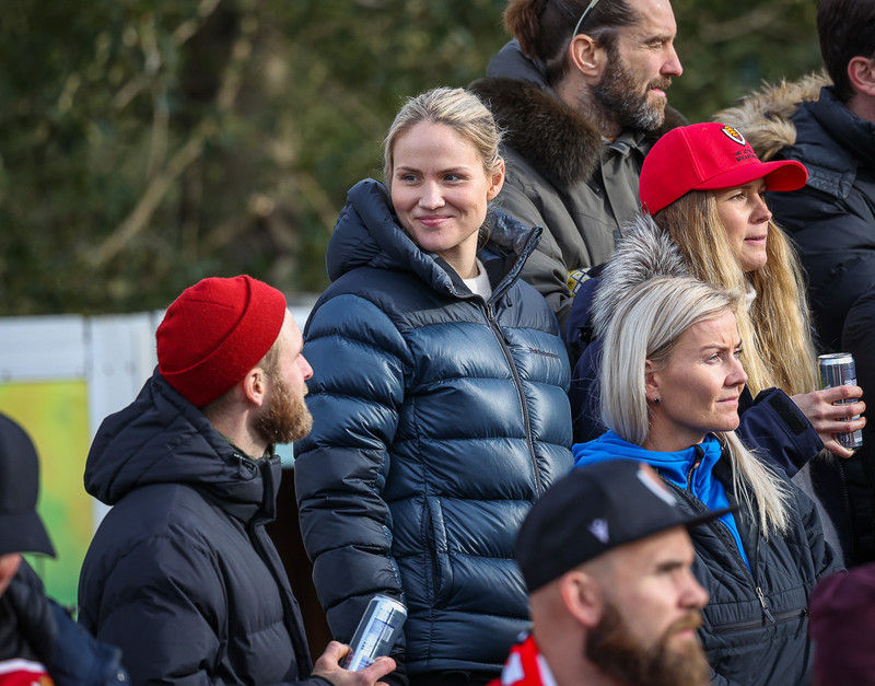 Myndaveisla: Stuð í stúkunni þegar Víkingur varð Íslandsmeistari