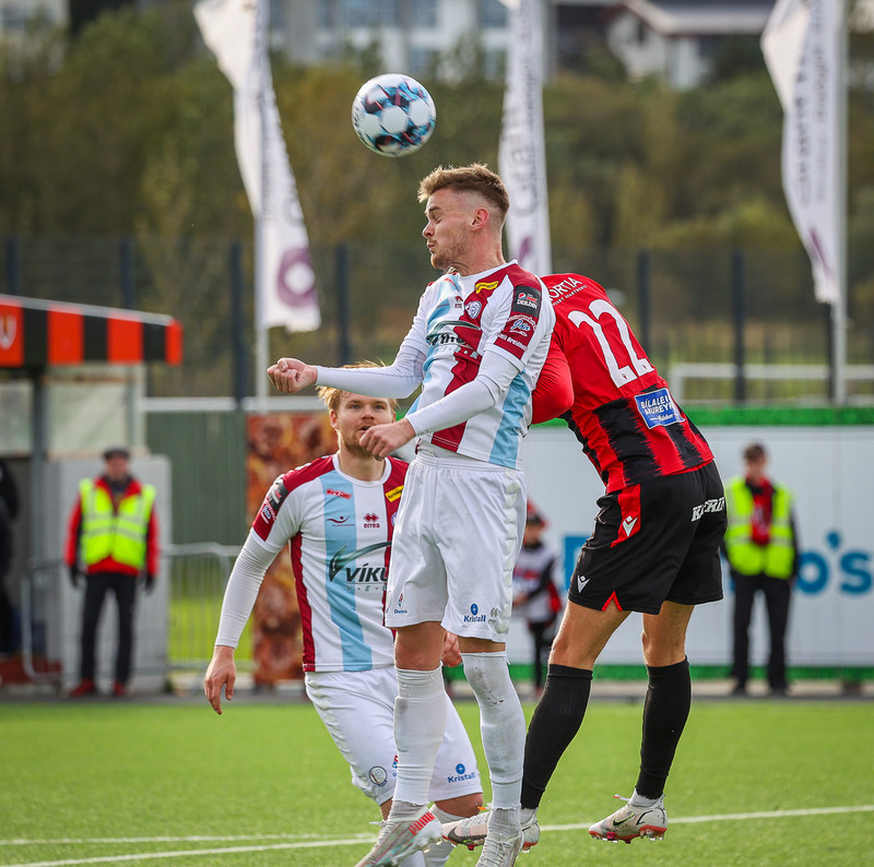 Myndaveisla: Stuð í stúkunni þegar Víkingur varð Íslandsmeistari