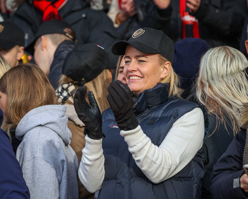 Myndaveisla: Stuð í stúkunni þegar Víkingur varð Íslandsmeistari