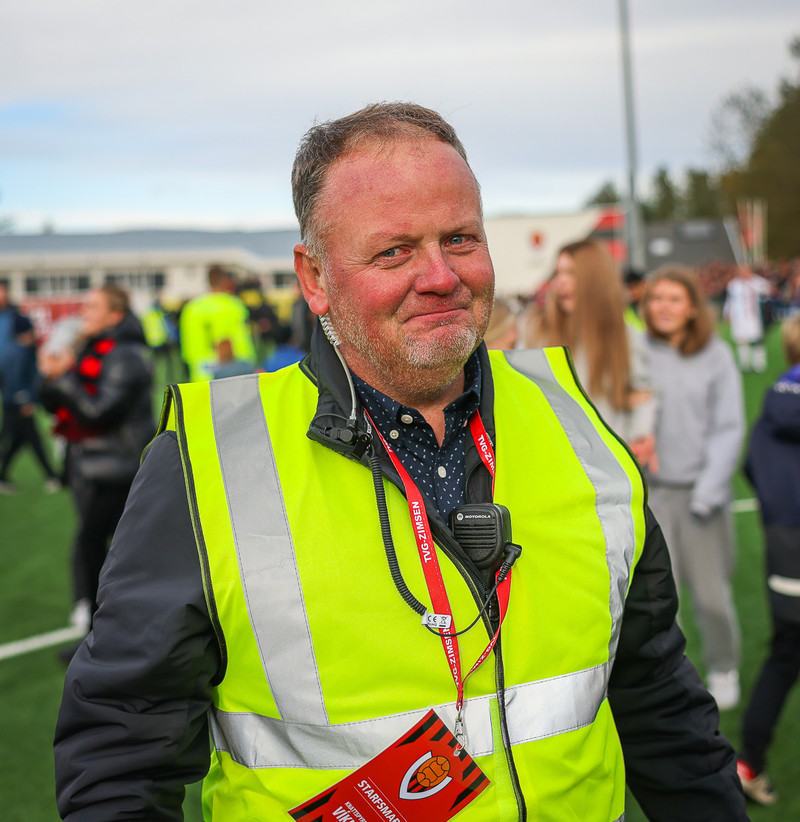 Myndaveisla: Stuð í stúkunni þegar Víkingur varð Íslandsmeistari