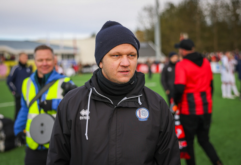 Myndaveisla: Stuð í stúkunni þegar Víkingur varð Íslandsmeistari