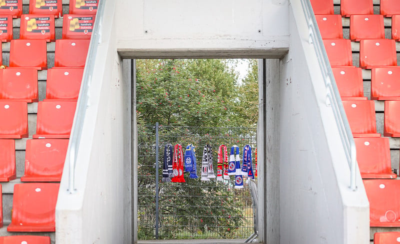 Myndaveisla: Stuð í stúkunni þegar Víkingur varð Íslandsmeistari