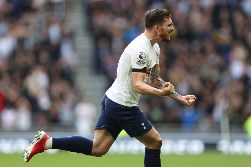 <b>Miðjumaður: Pierre-Emile Hojbjerg (Tottenham)</b> - Ekki besta frammistaða Tottenham á móti Fulham og Hojbjerg er ekki einn af bestu leikmönnum Tottenham en þetta hafðist um helgina. Danski miðjumaðurinn tók ekki bara markið sitt vel heldur var vinnslan og dugnaðurinn í honum einnig til fyrirmyndar.