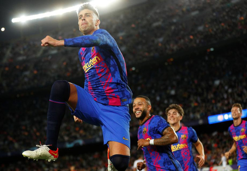 Gerard Pique fagnar sigurmarki Barcelona