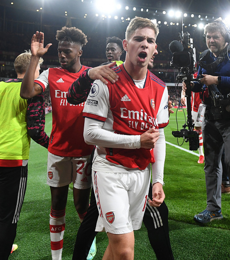 Arsenal hafnar tilboðum í Smith Rowe