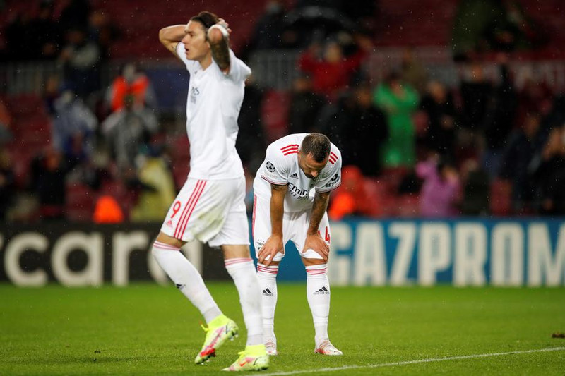 Seferovic fékk dauðafæri til að gera stöðu Barcelona enn verri