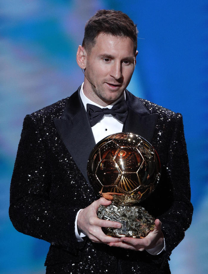 Messi ekki meðal bestu leikmanna heims í fyrsta sinn í 17 ár