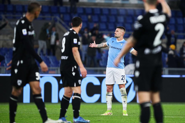 Sergej Milinkovic-Savic skoraði þriðja mark Lazio í leiknum