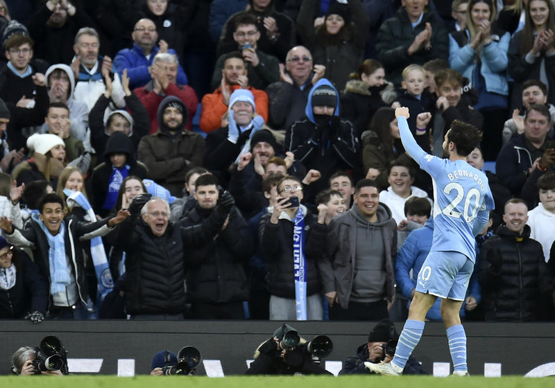 Bernardo Silva skoraði tvö fyrir Man City